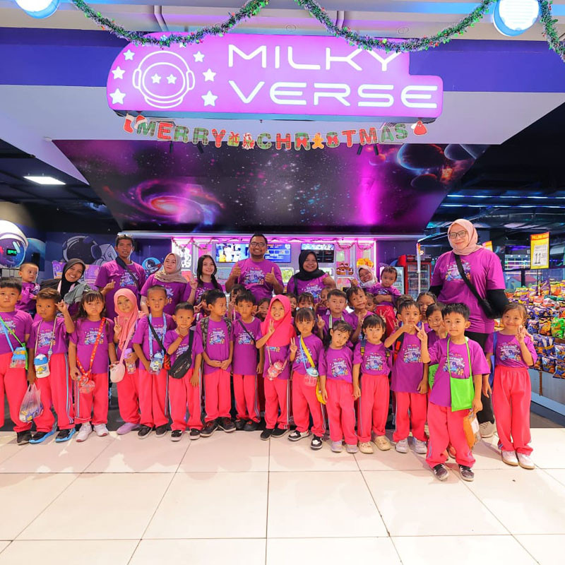 POJOK LITERASI KAK RARA BELAJAR DENGAN HATI, BERMAIN DENGAN BERANI