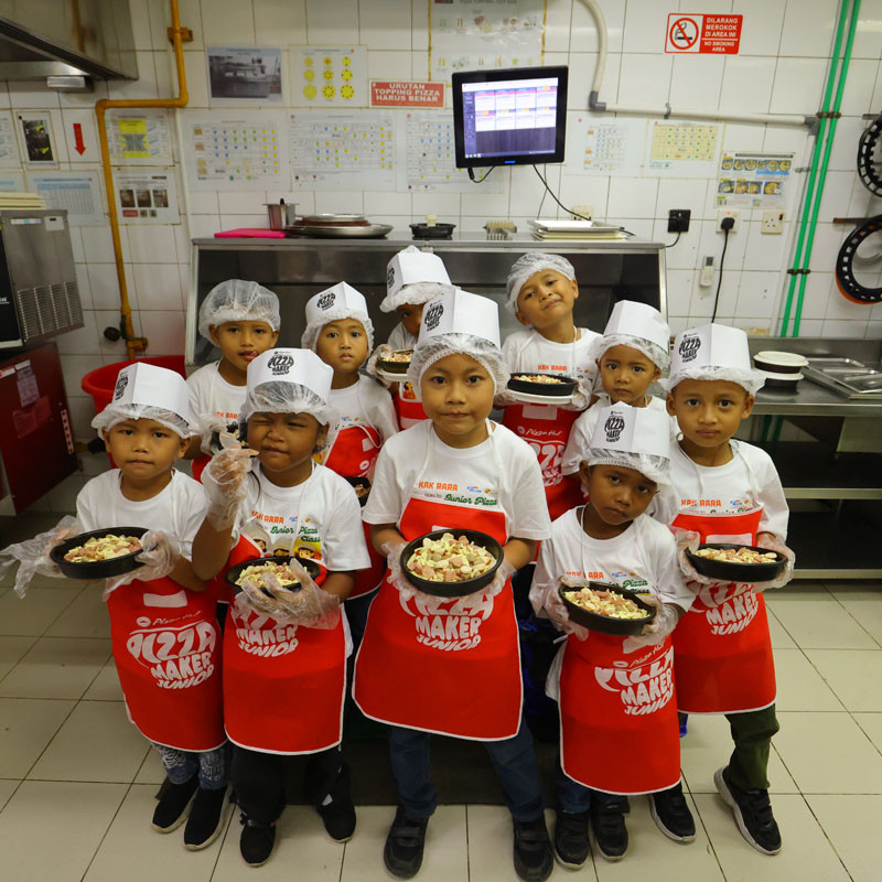 BERPETUALANG SERU MENJADI KOKI CILIK BERSAMA KAK RARA